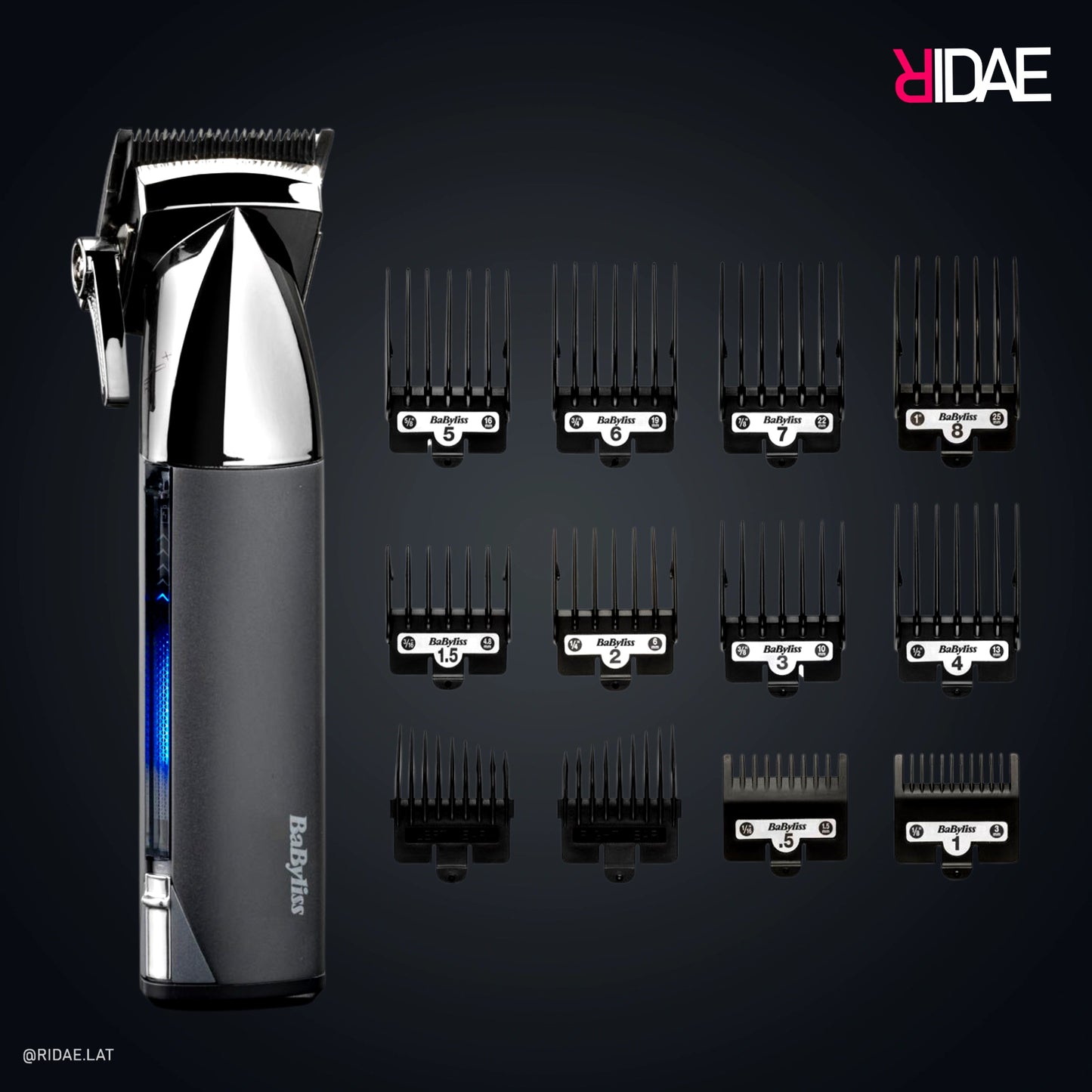 Cortadora de cabello BaByliss Super-X Metal Series con cuchilla plateada de acero japonés y set completo de peines guía negros sobre fondo oscuro.