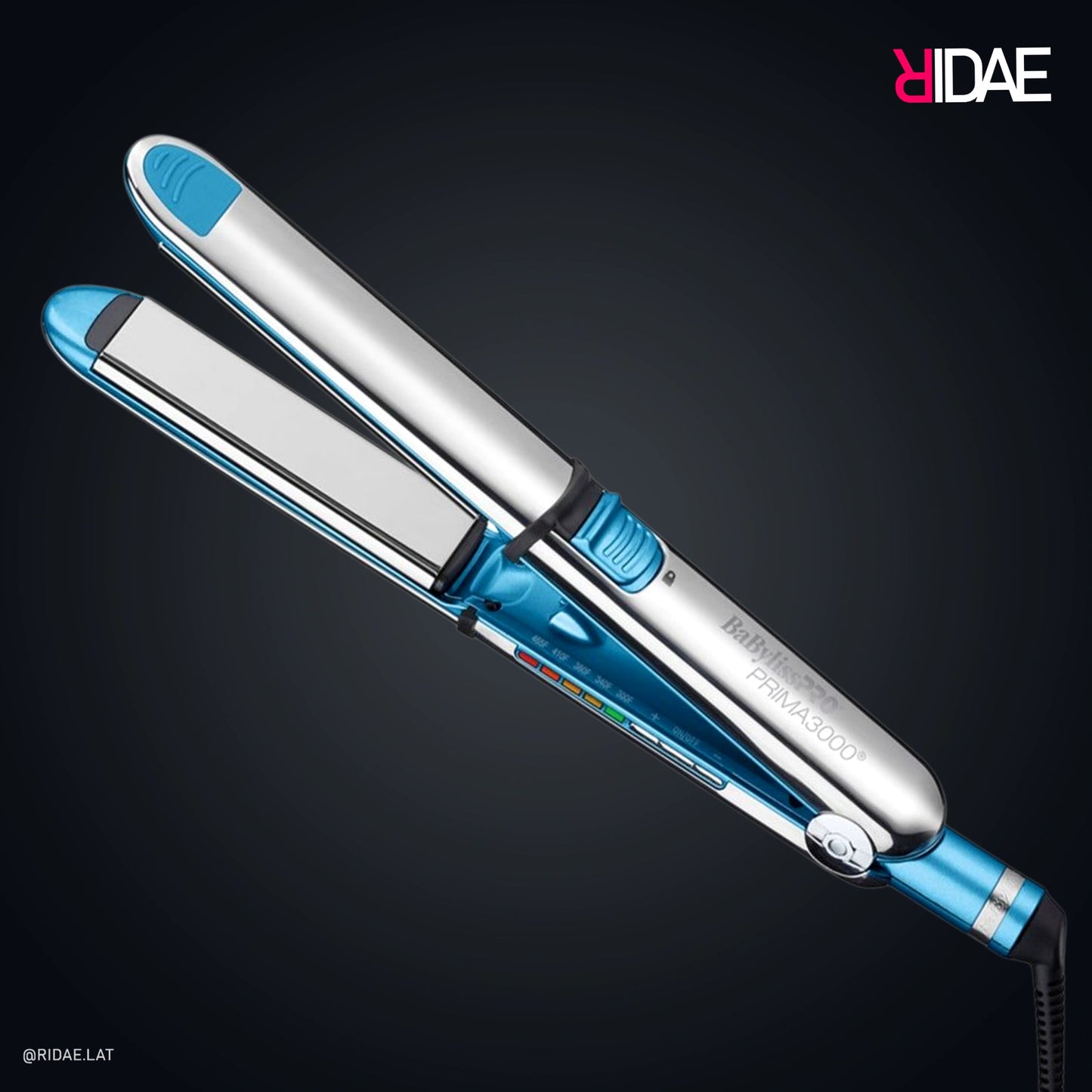 Plancha alisadora y rizadora BaBylissPRO Prima 3000 Azul de 1 ¼ pulgadas con carcasa de acero inoxidable y pantalla LED lateral.